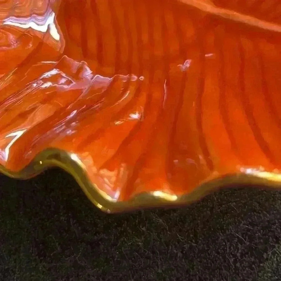 Vintage USA California Orange  Leaf Shaped Bowl w/Thick Gold Trim - Picture 4 of 4